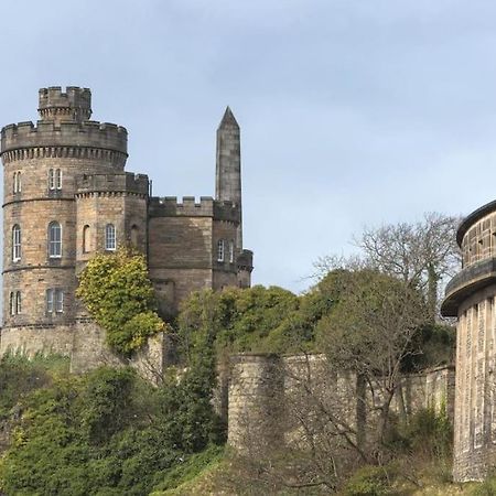 Next To The Palace And Royal Mile With Parking EDI Exterior photo
